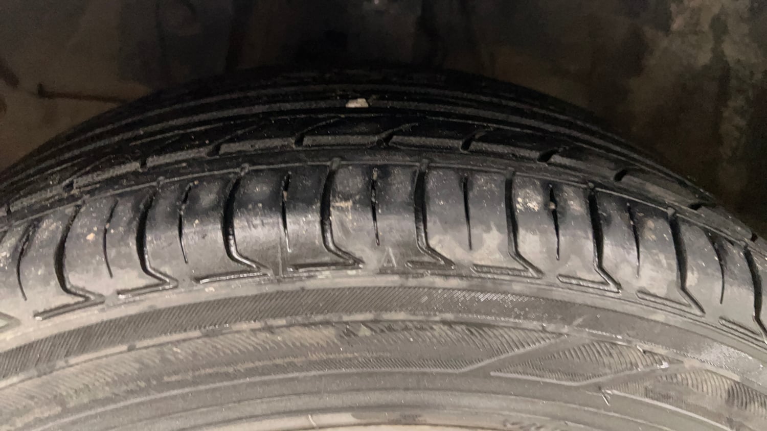 Used 2016 Honda Jazz VX Petrol Petrol Manual tyres LEFT FRONT TYRE TREAD VIEW