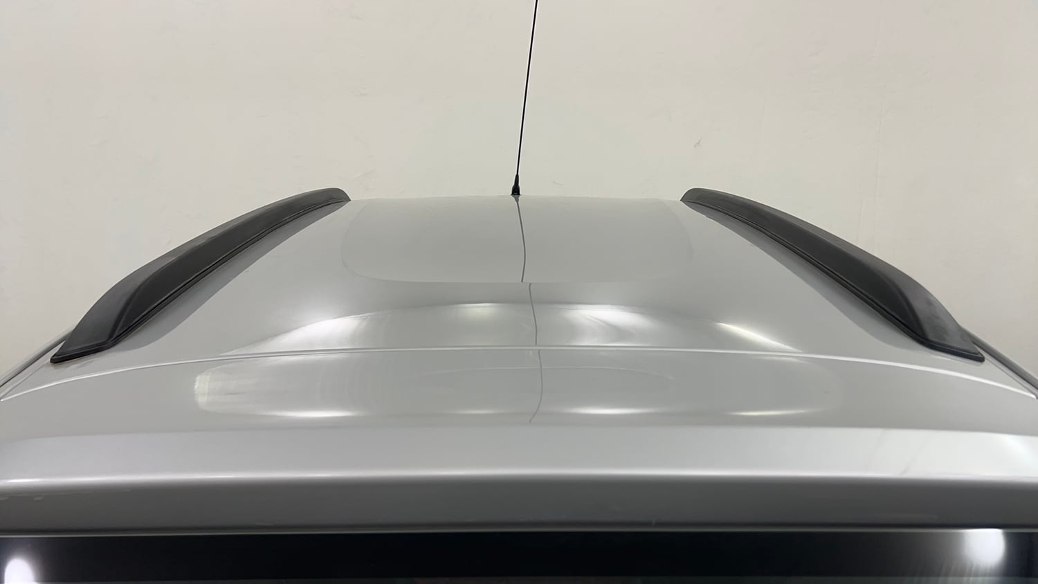 Used 2018 Renault Kwid RXT Petrol Manual exterior EXTERIOR ROOF VIEW
