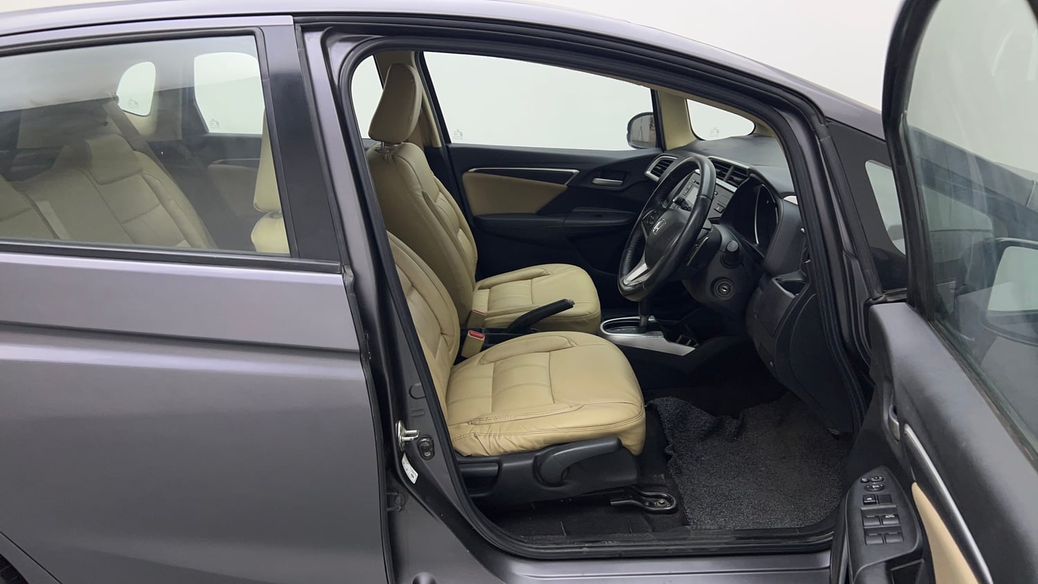 Used 2018 Honda Jazz V CVT Petrol Petrol Automatic interior RIGHT SIDE FRONT DOOR CABIN VIEW