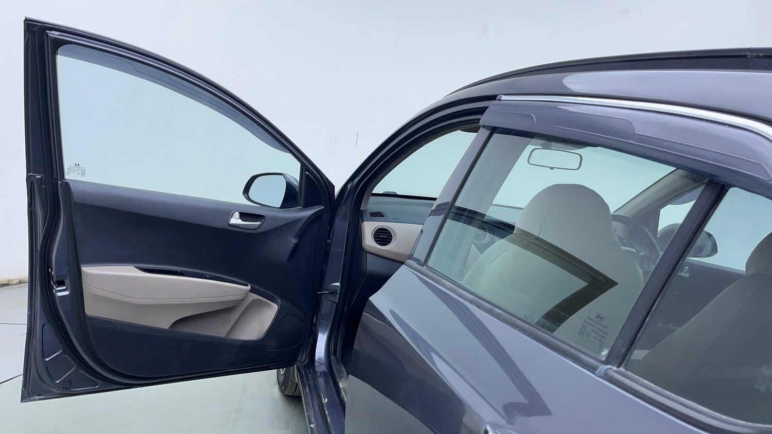 Used 2018 Hyundai Grand i10 Asta 1.2 Kappa VTVT Petrol Manual interior LEFT FRONT DOOR OPEN VIEW