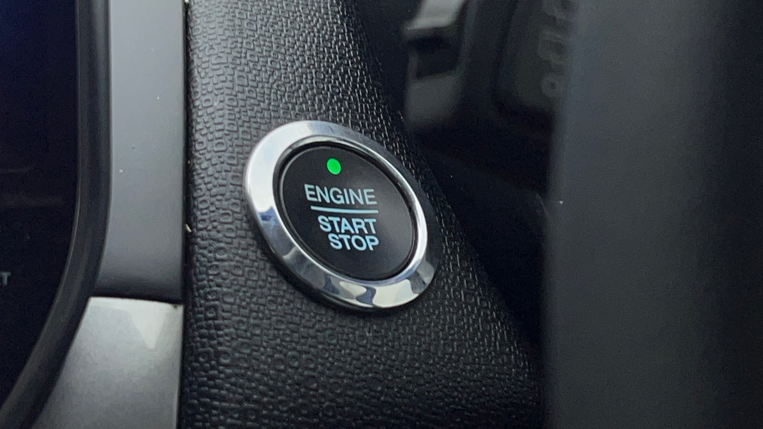 Used 2020 Ford EcoSport Titanium 1.5L Ti-VCT Petrol Manual top_features Keyless start