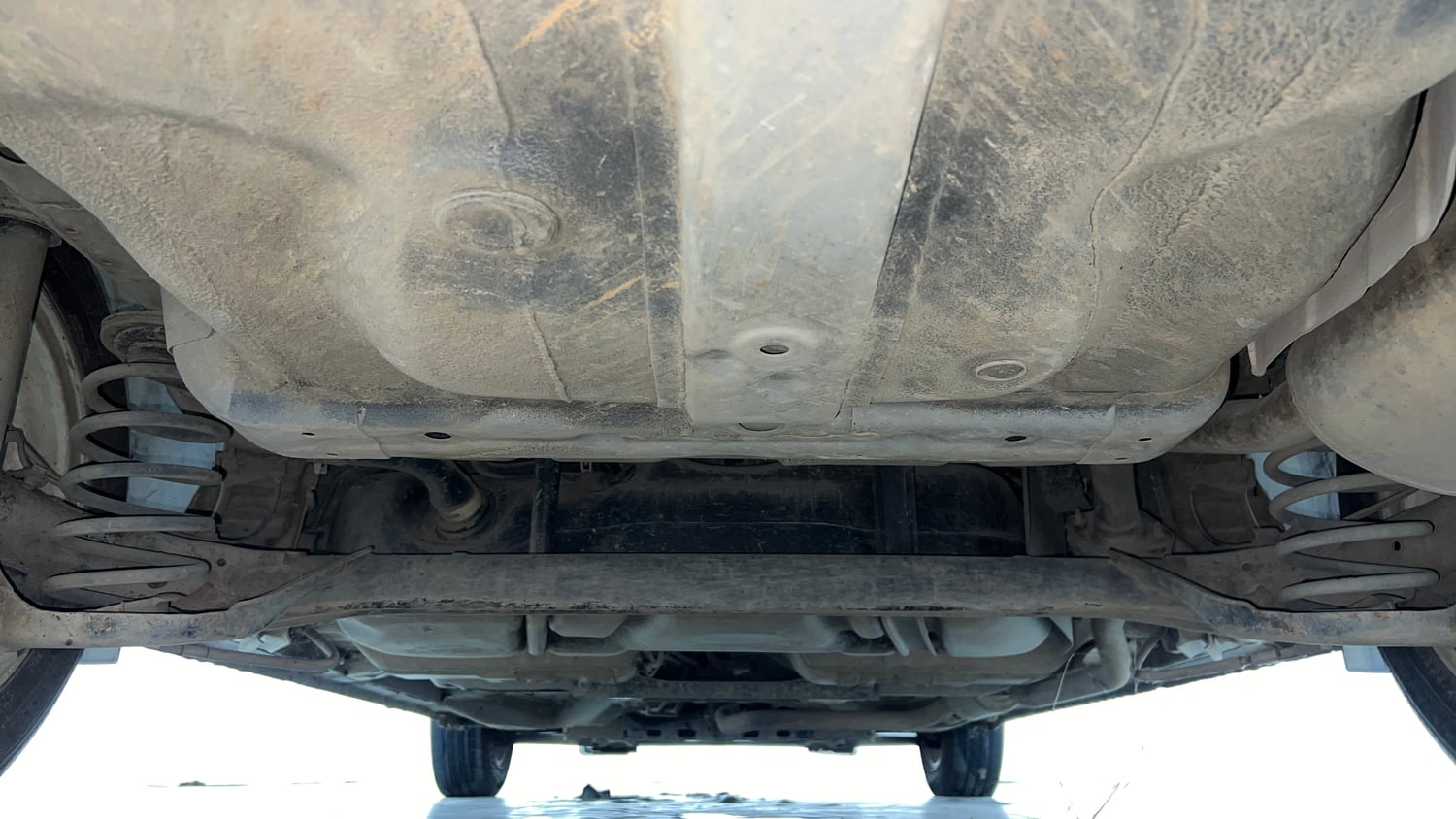 Used 2015 Honda City VX CVT Petrol Automatic extra REAR UNDERBODY VIEW (TAKEN FROM REAR)
