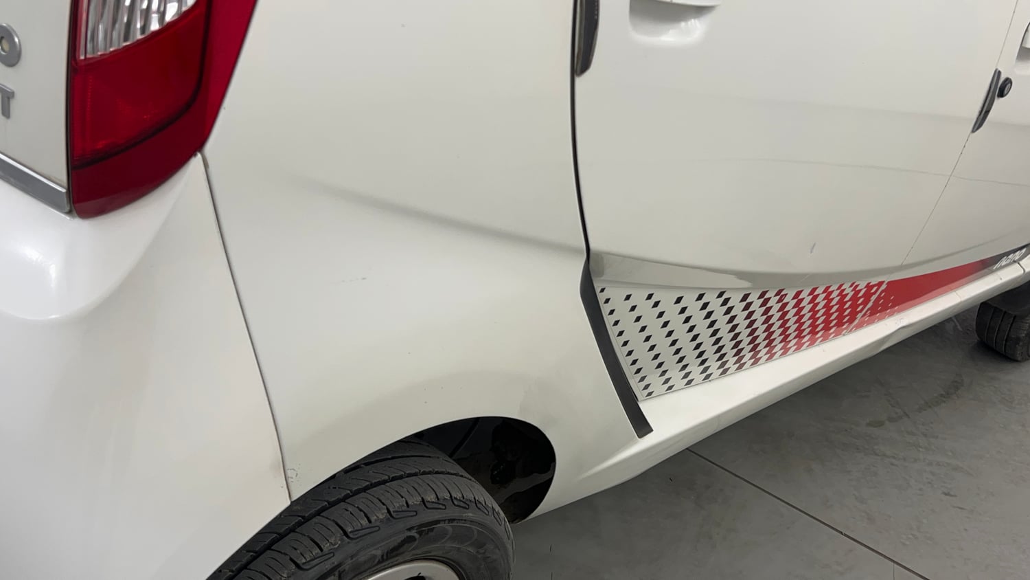 Used 2015 Tata Nano Twist XT Petrol Manual dents MINOR SCRATCH