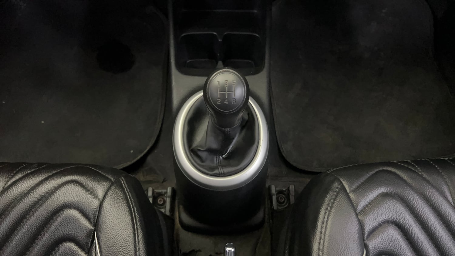 Used 2023 Maruti Suzuki Celerio VXi CNG Cng Manual interior GEAR  KNOB VIEW