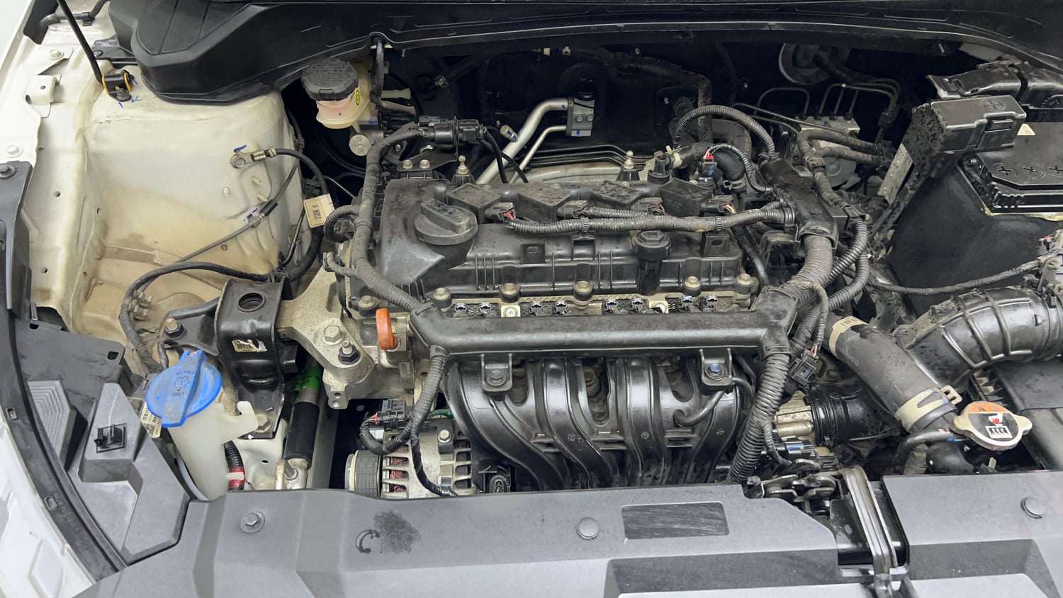 Used 2022 Hyundai i20 Sportz 1.2 IVT Petrol Automatic engine ENGINE RIGHT SIDE VIEW
