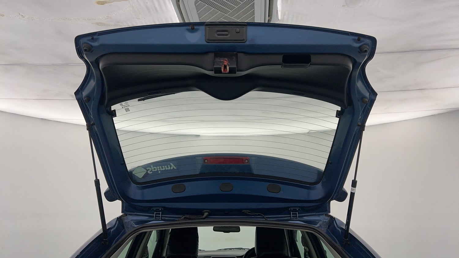 Used 2018 Maruti Suzuki Baleno Alpha 1.2 AT Petrol Automatic interior DICKY DOOR OPEN VIEW