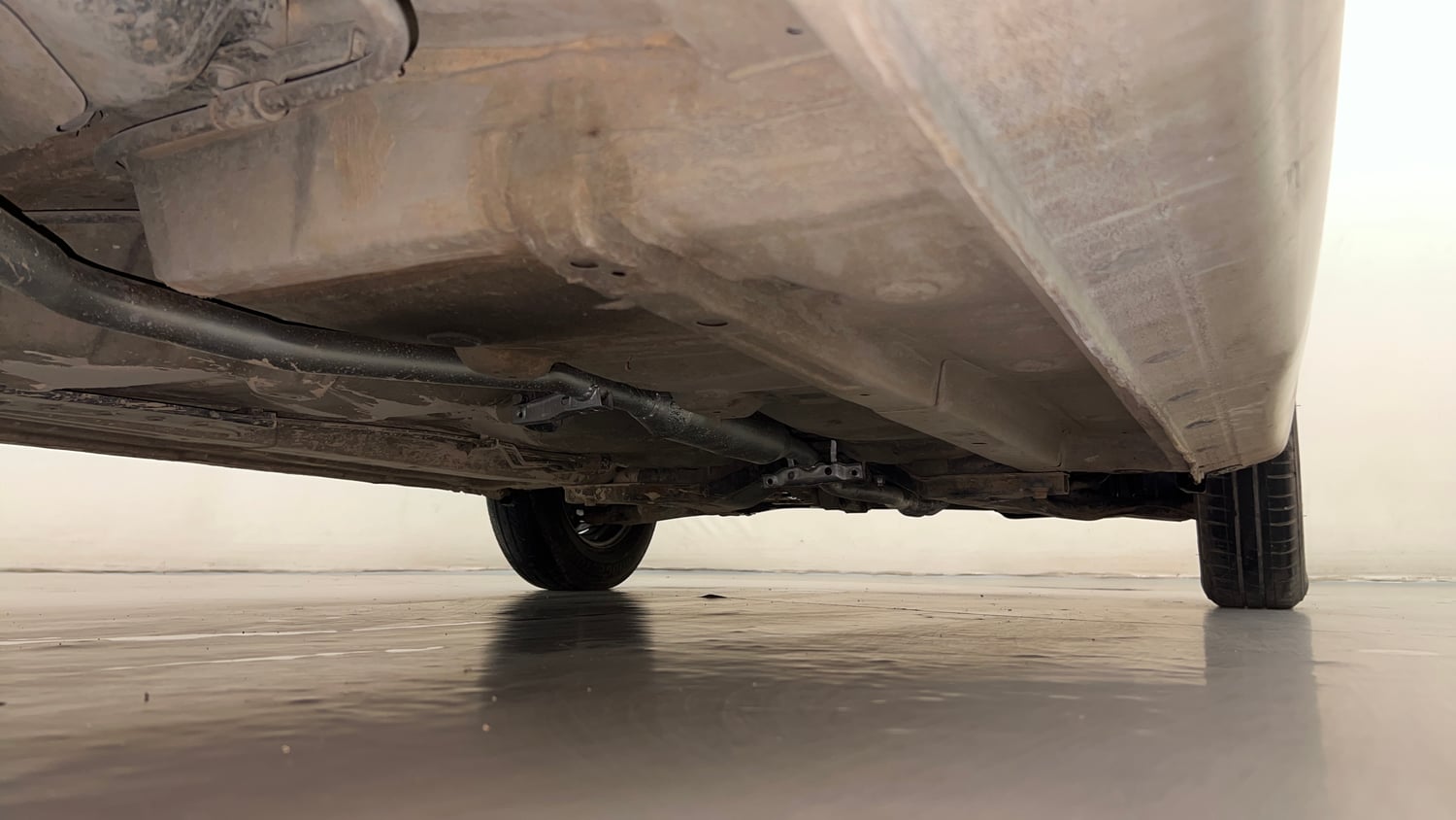 Used 2014 Hyundai i10 Magna 1.1 iRDE2 Petrol Manual extra REAR RIGHT UNDERBODY VIEW