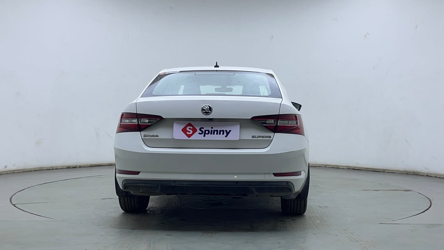 Used 2020 Skoda Superb L&K TSI AT Petrol Automatic exterior BACK VIEW