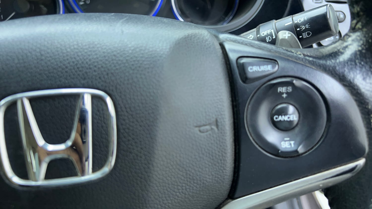 Used 2016 Honda City VX CVT Petrol Automatic top_features Cruise control