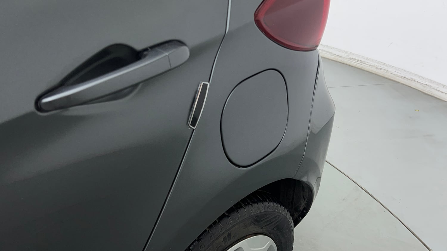 Used 2021 Tata Tiago XT Petrol Manual dents MINOR SCRATCH