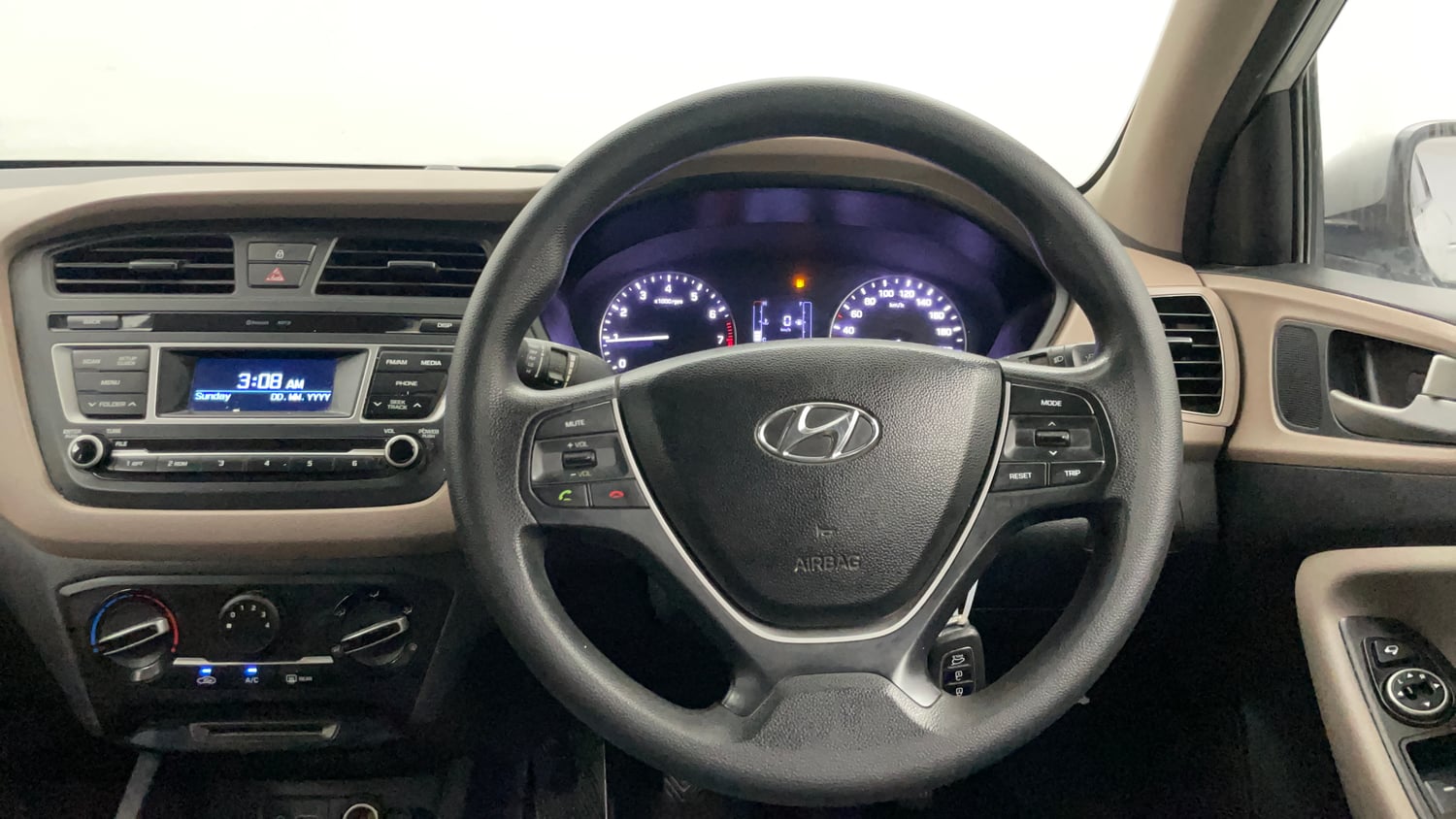 Used 2017 Hyundai Elite i20 Sportz 1.2 Petrol Manual interior STEERING VIEW
