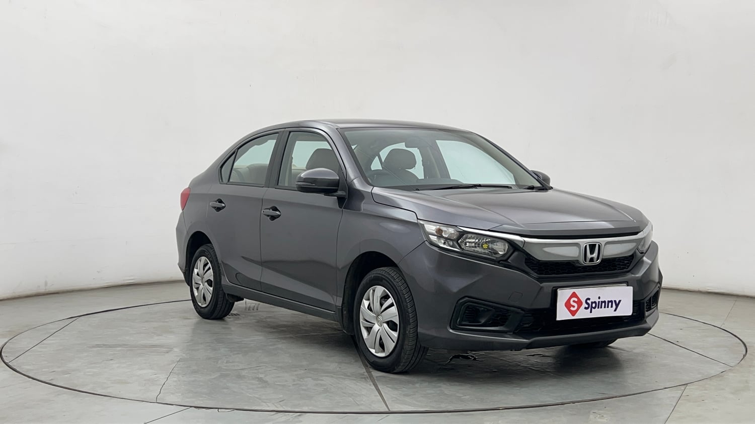 Used 2019 Honda Amaze 1.2 S MT Petrol Petrol Manual exterior RIGHT FRONT CORNER VIEW