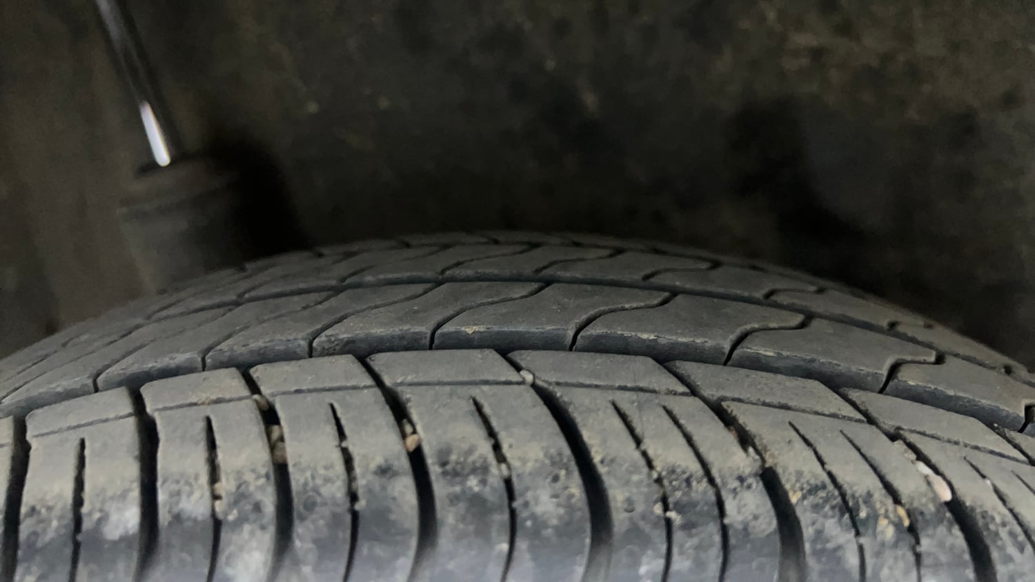Used 2017 Honda Amaze 1.2 S i-VTEC Petrol Manual tyres RIGHT REAR TYRE TREAD VIEW