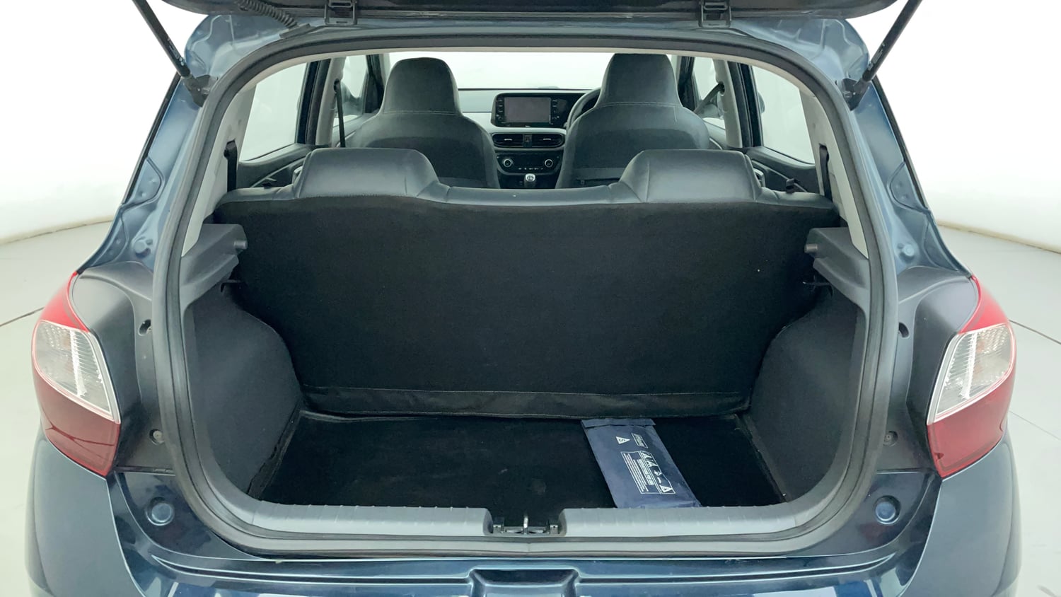 Used 2020 Hyundai Grand i10 Nios Sportz 1.2 Kappa VTVT Petrol Manual interior DICKY INSIDE VIEW