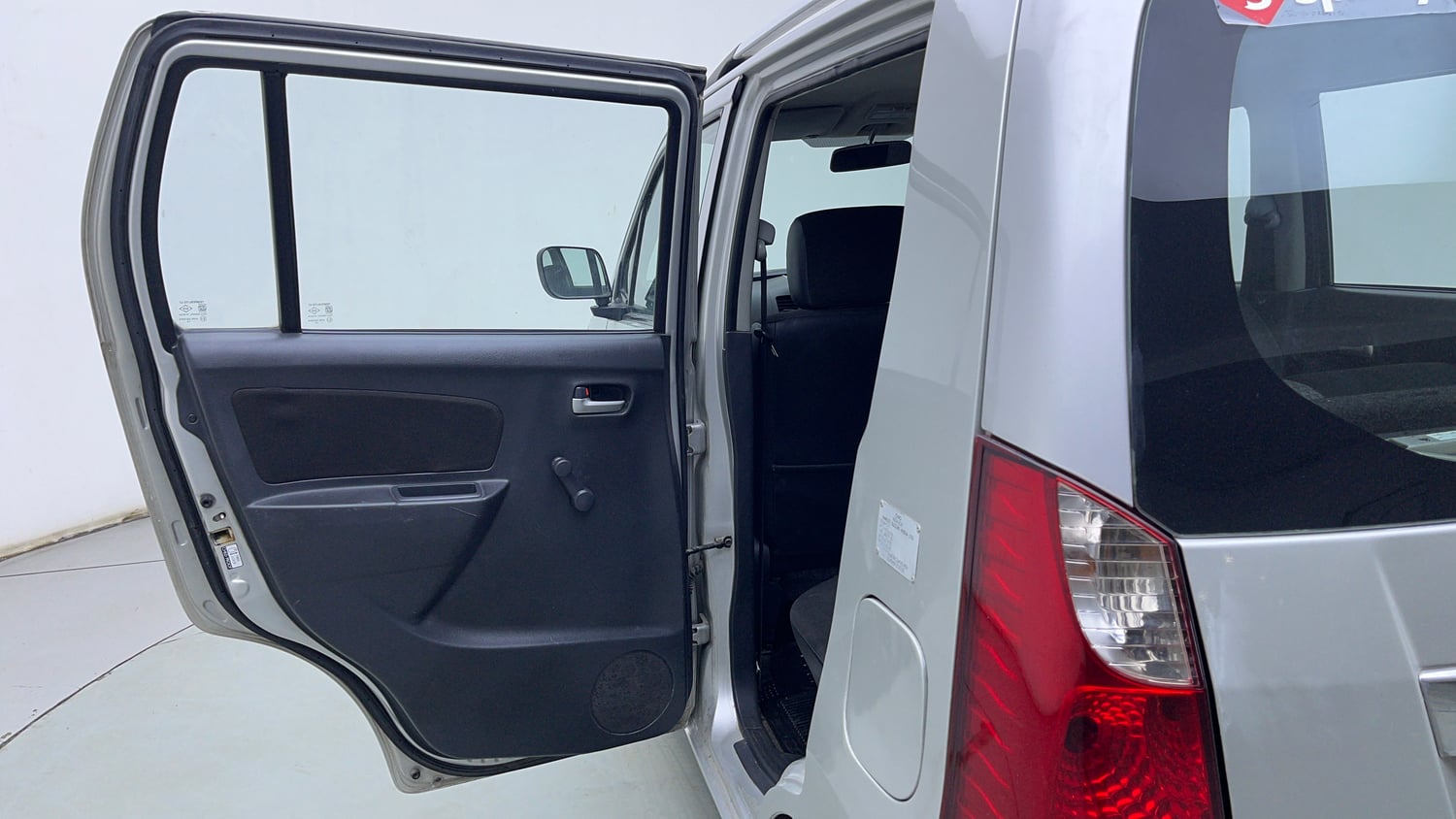 Used 2012 Maruti Suzuki Wagon R 1.0 LXi CNG Cng Manual interior LEFT REAR DOOR OPEN VIEW