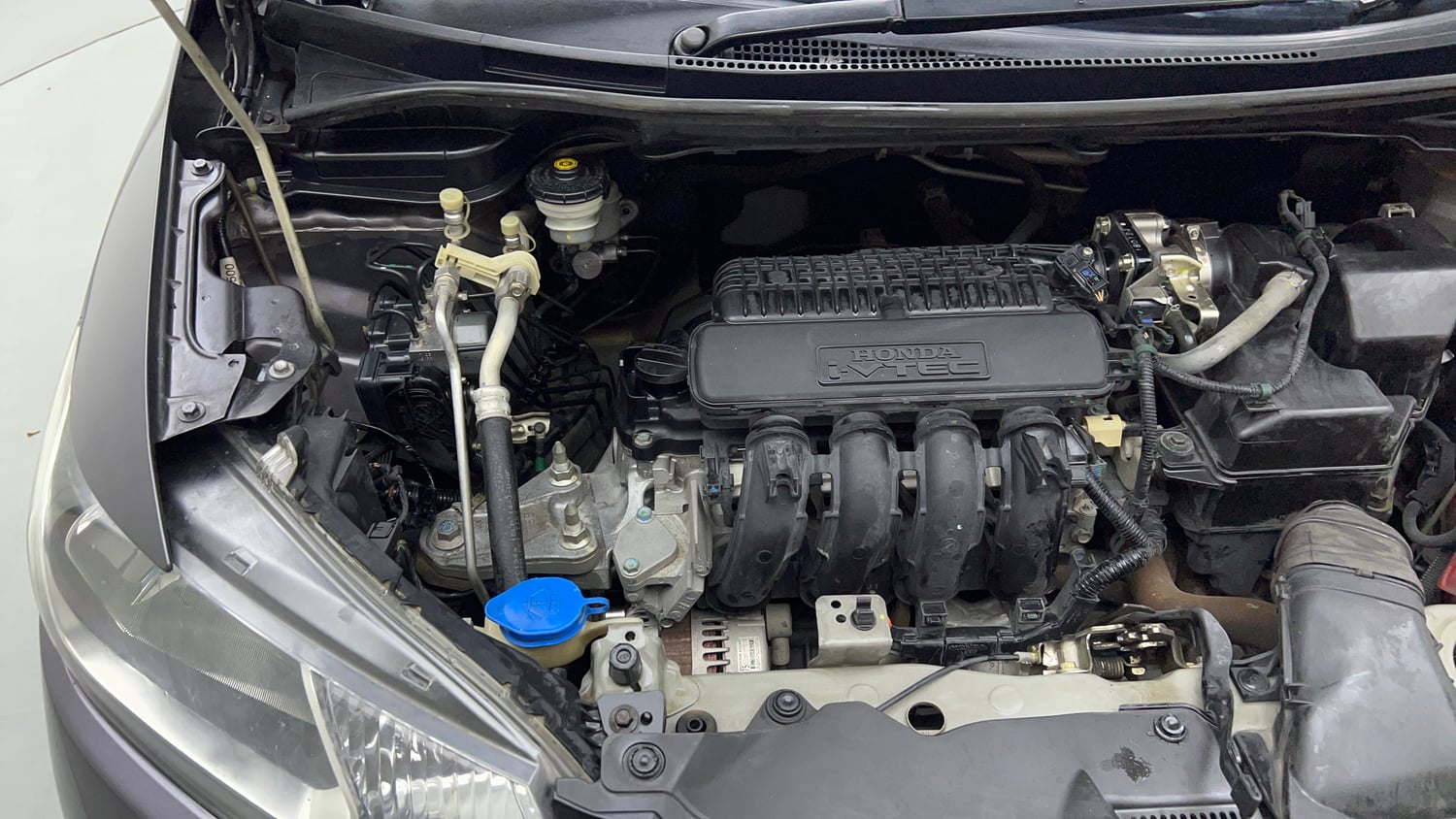 Used 2018 Honda Jazz V CVT Petrol Petrol Automatic engine ENGINE RIGHT SIDE VIEW