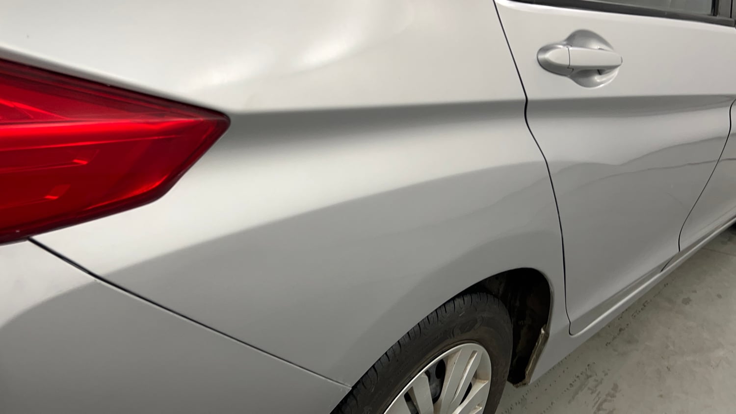 Used 2014 Honda City SV Petrol Manual dents MINOR DENT