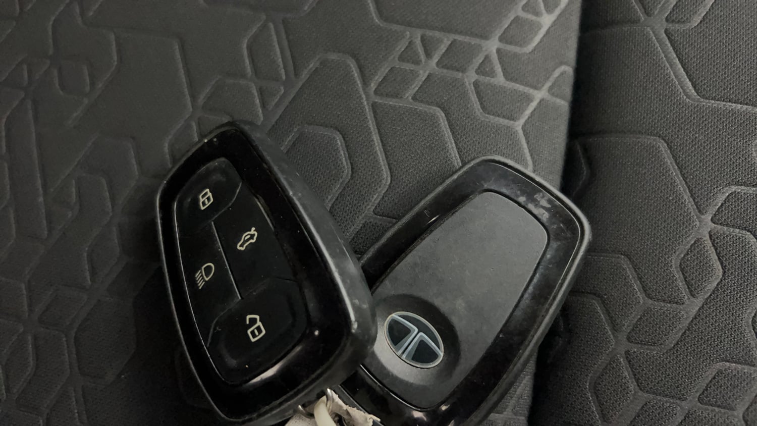 Used 2022 Tata Altroz XZ Diesel Diesel Manual extra CAR KEY VIEW