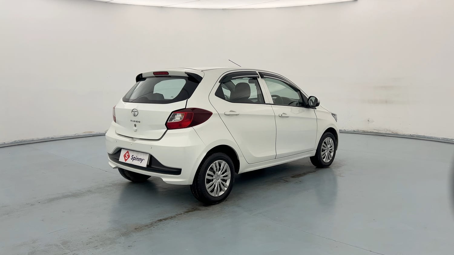 Used 2021 Tata Tiago XT Petrol Manual exterior RIGHT REAR CORNER VIEW