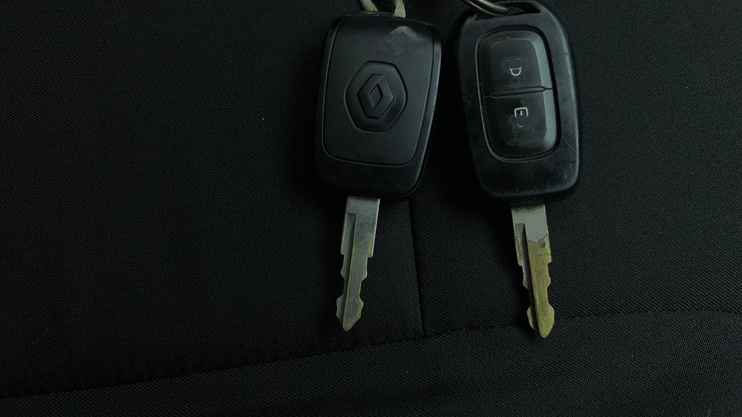 Used 2018 Renault Kwid RXL Petrol Manual extra CAR KEY VIEW