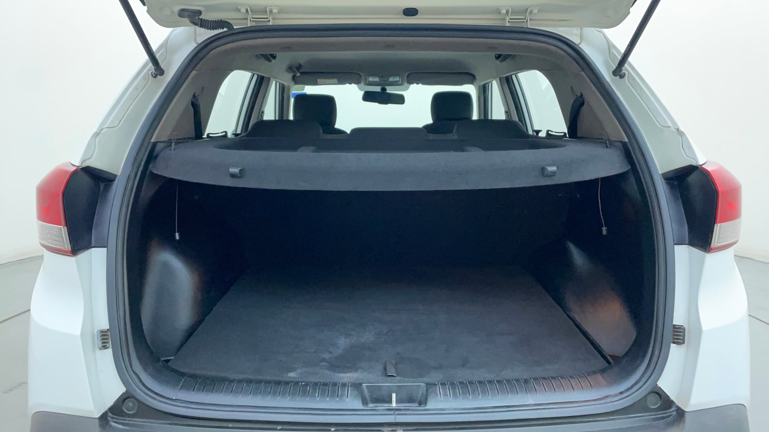 Used 2018 Hyundai Creta E Plus 1.6 Petrol Petrol Manual interior DICKY INSIDE VIEW