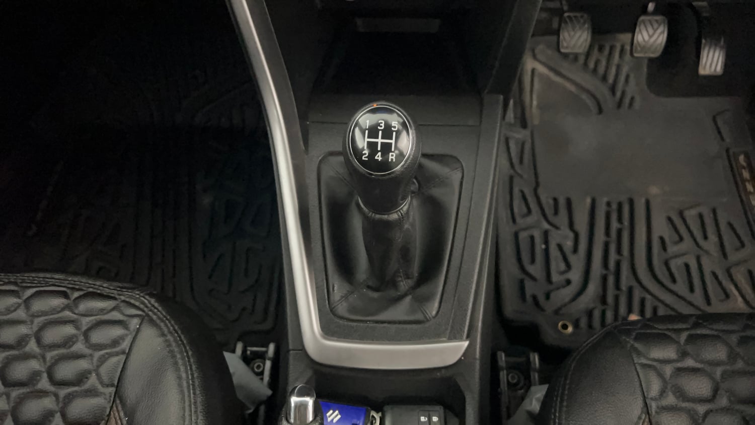 Used 2023 Maruti Suzuki Brezza ZXi Petrol Manual interior GEAR  KNOB VIEW