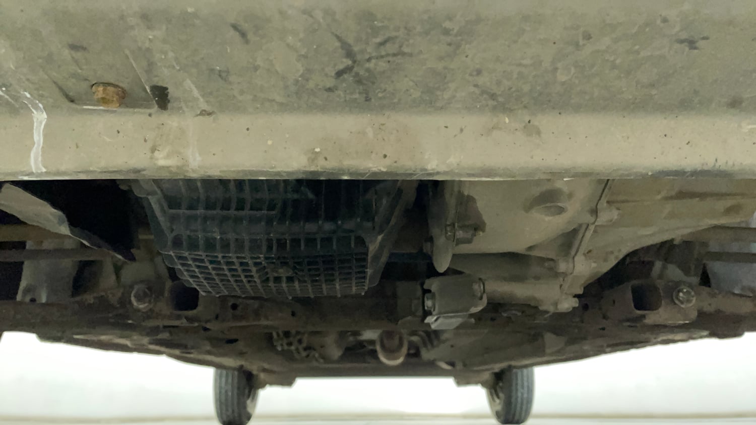 Used 2016 Datsun Redi-GO T (O) Petrol Manual extra FRONT LEFT UNDERBODY VIEW