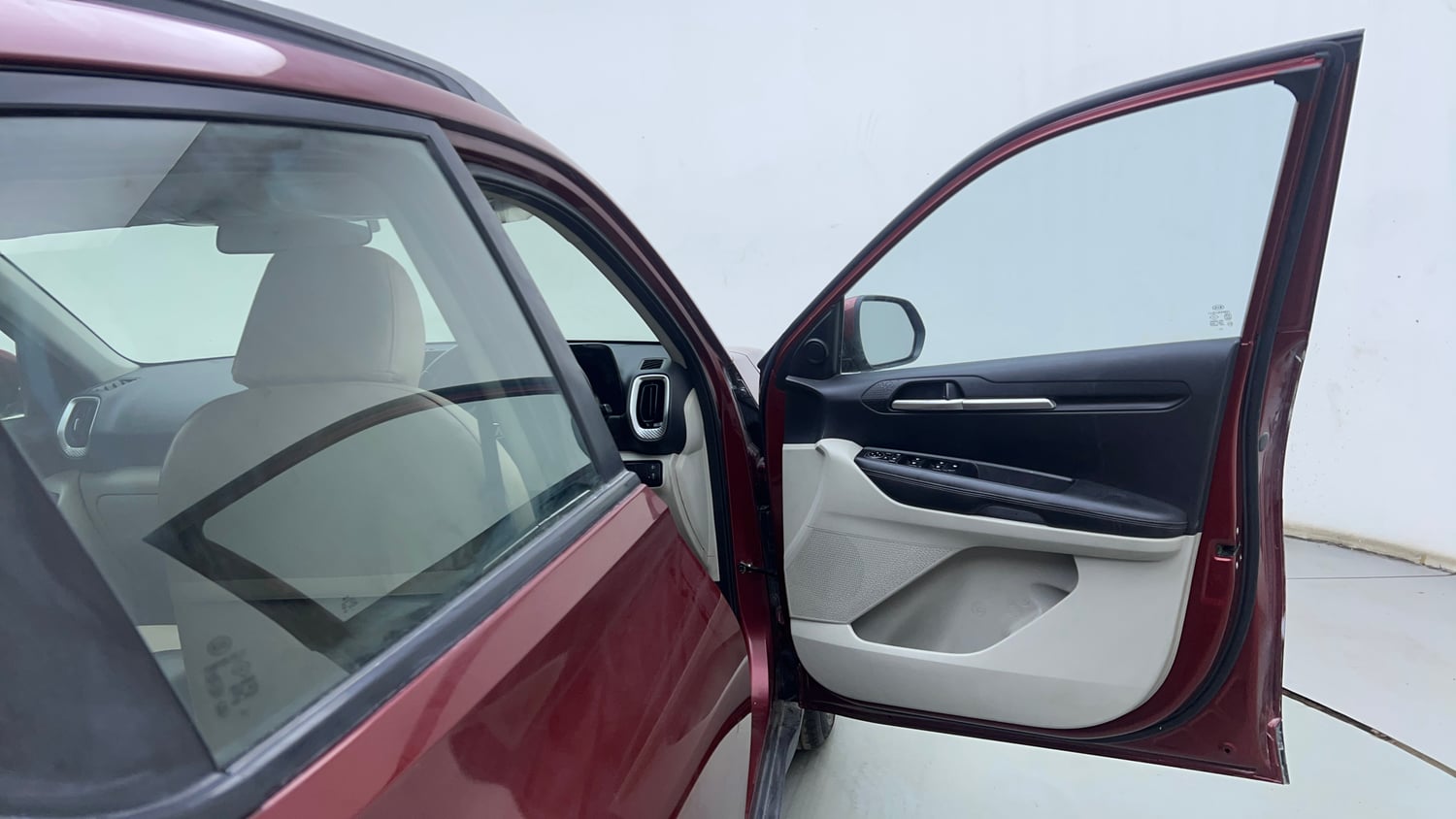 Used 2021 Kia Sonet HTX 1.5 Diesel Manual interior RIGHT FRONT DOOR OPEN VIEW