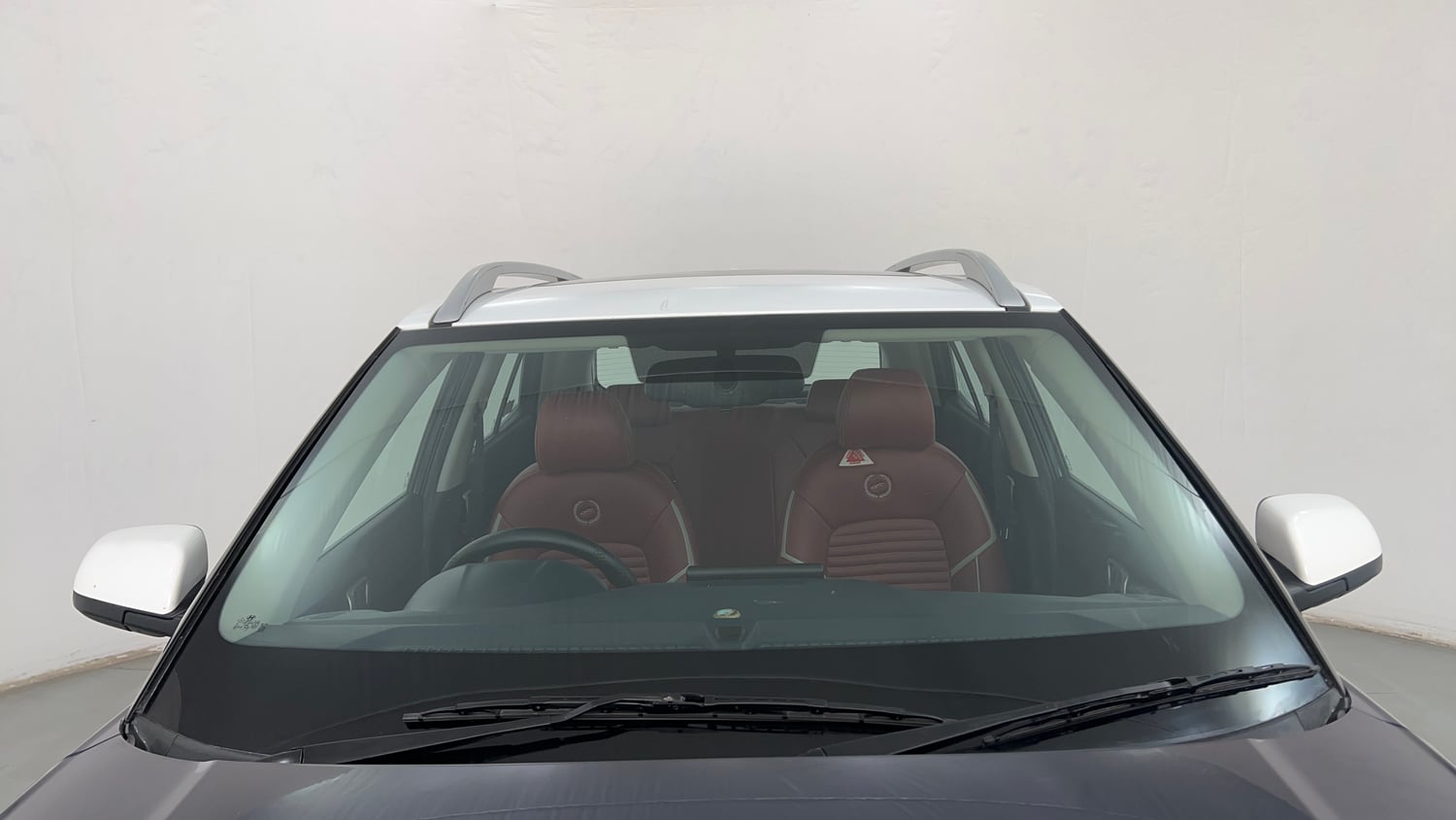 Used 2019 Hyundai Venue SX Plus 1.0 Turbo DCT Dual Tone Petrol Automatic exterior FRONT WINDSHIELD VIEW