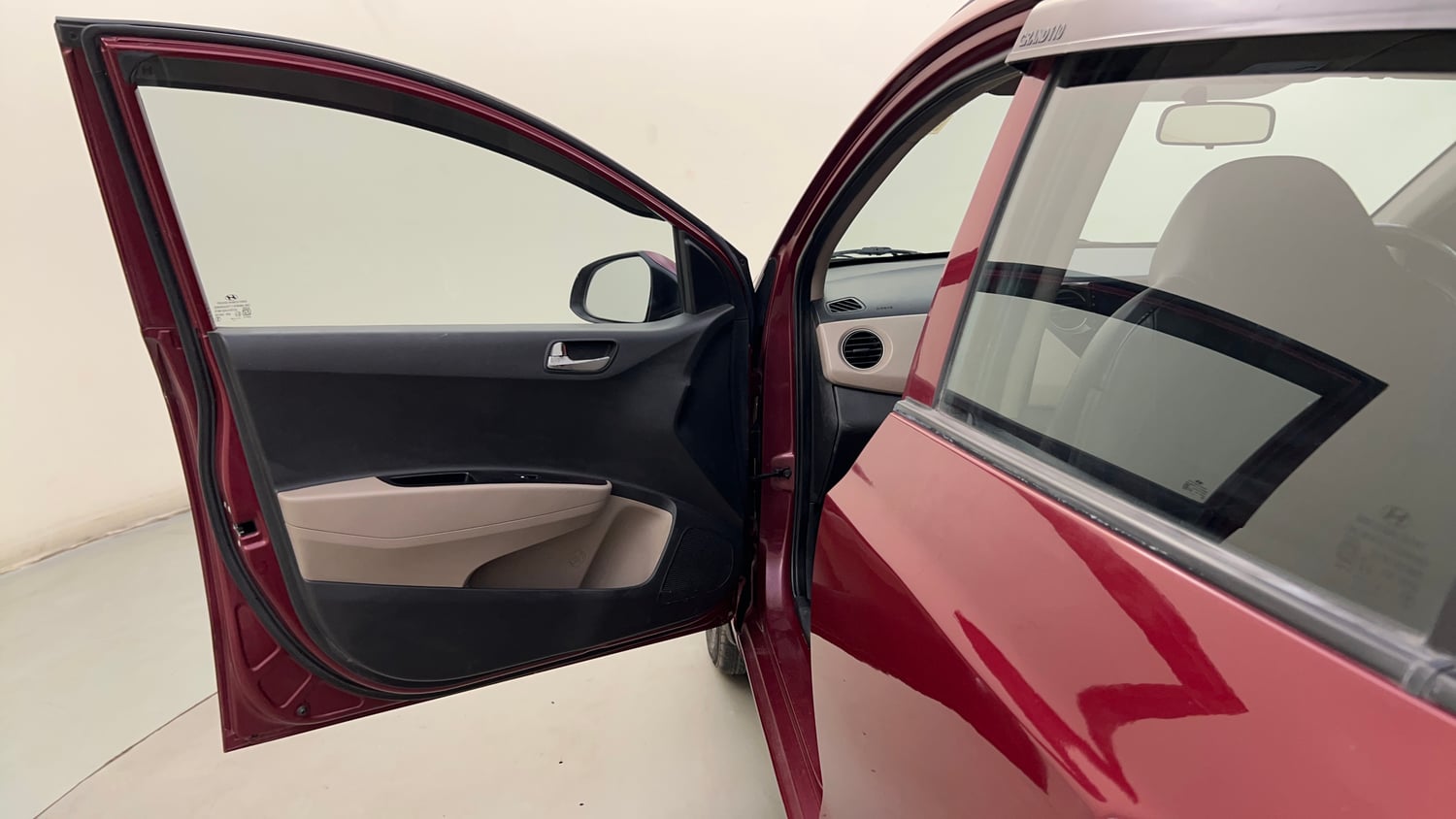Used 2015 Hyundai Grand i10 Asta 1.1 CRDi (O) Diesel Manual interior LEFT FRONT DOOR OPEN VIEW