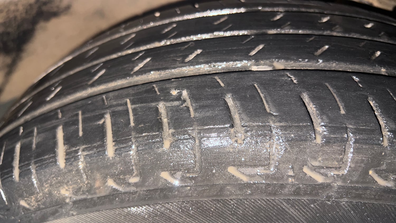 Used 2019 Maruti Suzuki Ignis Zeta 1.2 MT Petrol Manual tyres RIGHT FRONT TYRE TREAD VIEW