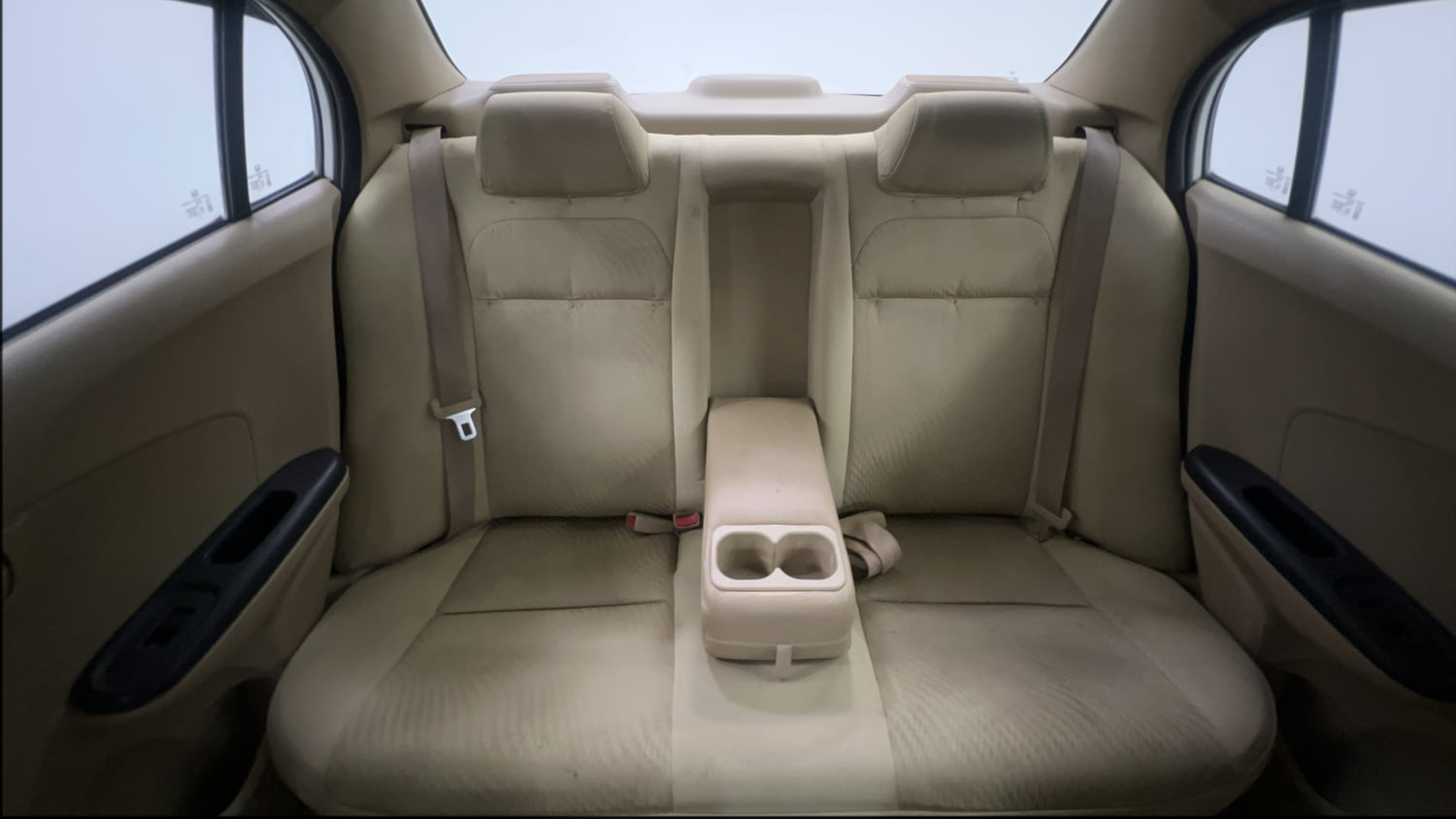 Used 2014 Honda Amaze 1.2 S i-VTEC Petrol Manual interior REAR SEAT CONDITION VIEW