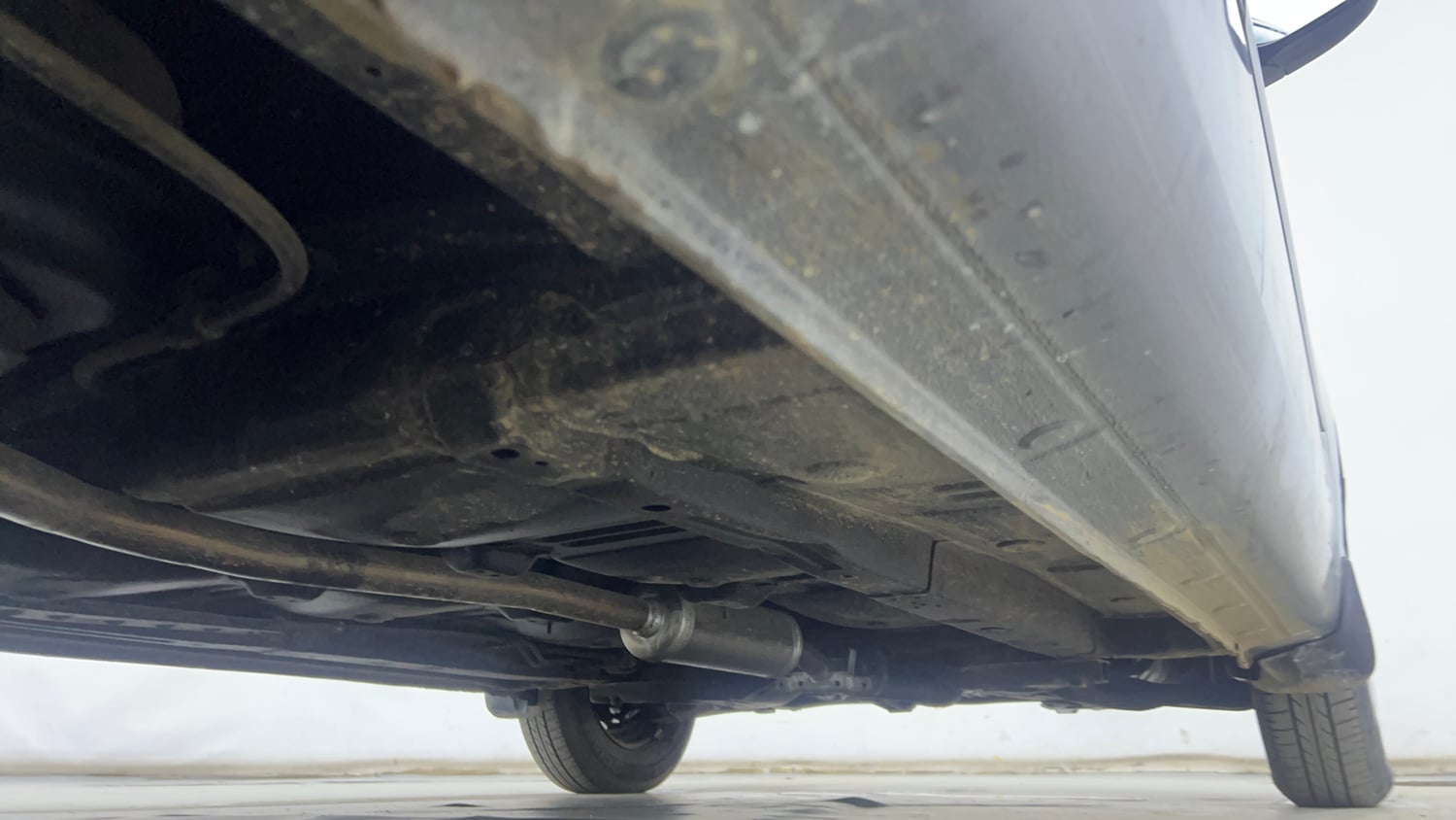 Used 2013 Hyundai i10 Magna 1.2 Kappa2 Petrol Manual extra REAR RIGHT UNDERBODY VIEW