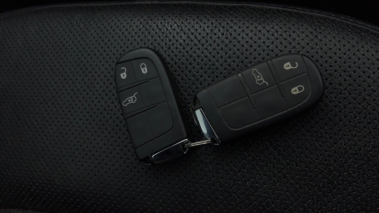 Used 2022 Jeep Compass Model S (O) Diesel 4x4 AT Diesel Automatic extra CAR KEY VIEW