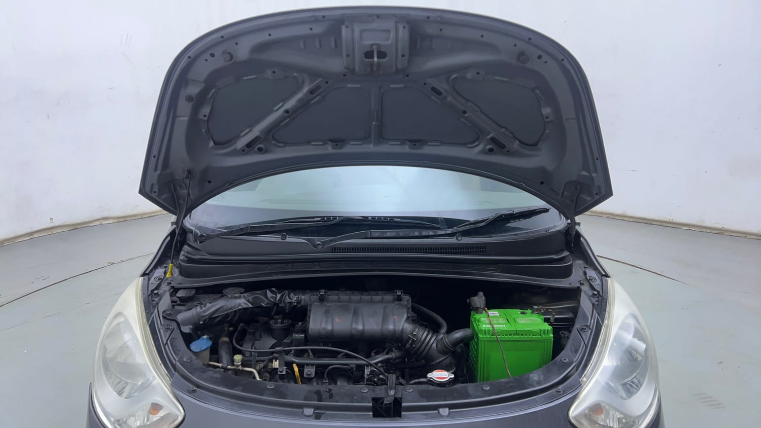 Used 2013 Hyundai i10 Magna 1.2 Kappa2 Petrol Manual engine ENGINE & BONNET OPEN FRONT VIEW