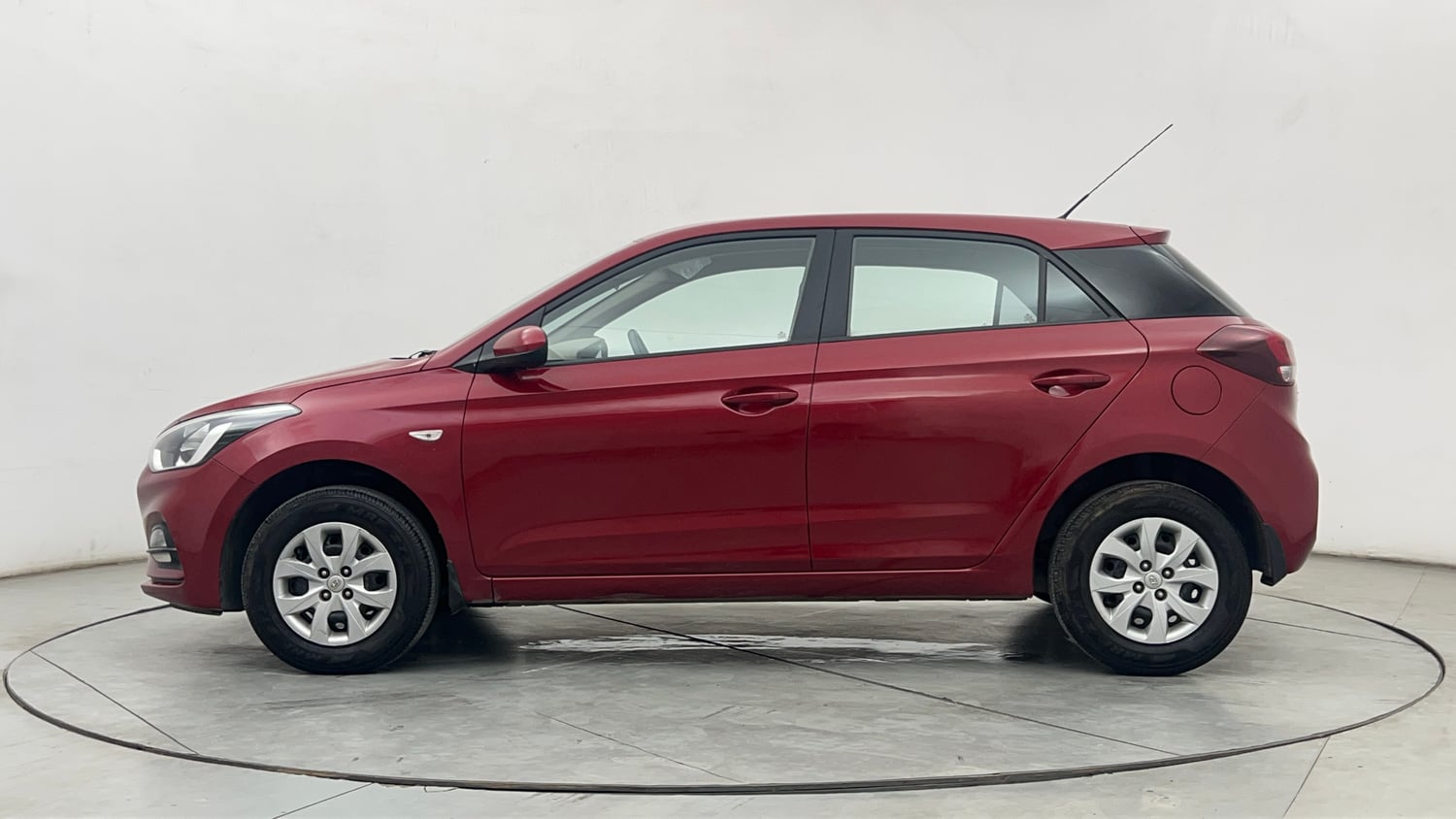 Used 2019 Hyundai Elite i20 Magna Plus 1.2 Petrol Manual exterior LEFT SIDE VIEW