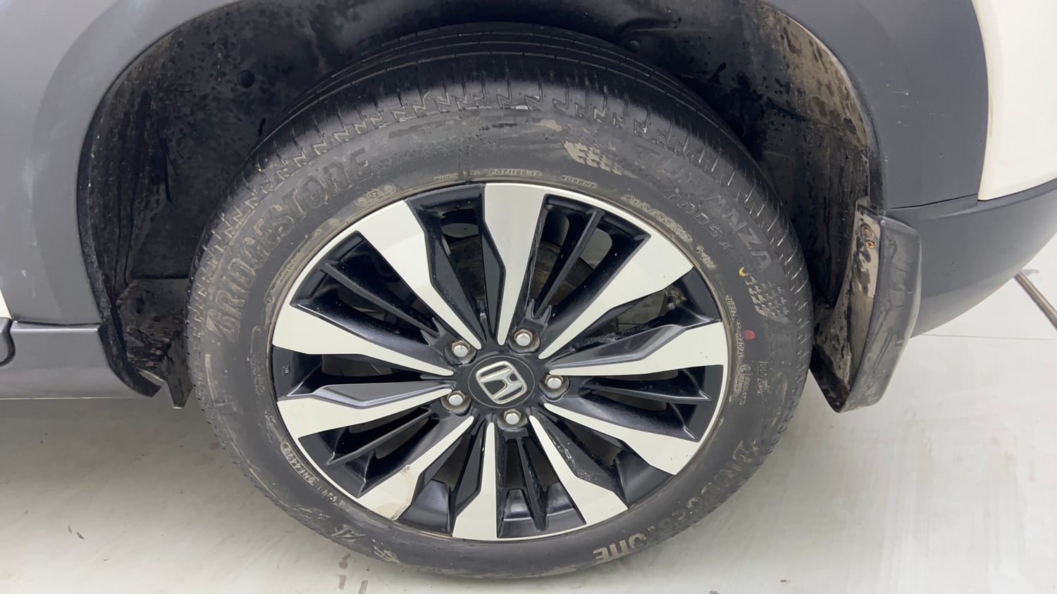 Used 2024 Honda Elevate ZX CVT Petrol Automatic tyres LEFT REAR TYRE RIM VIEW