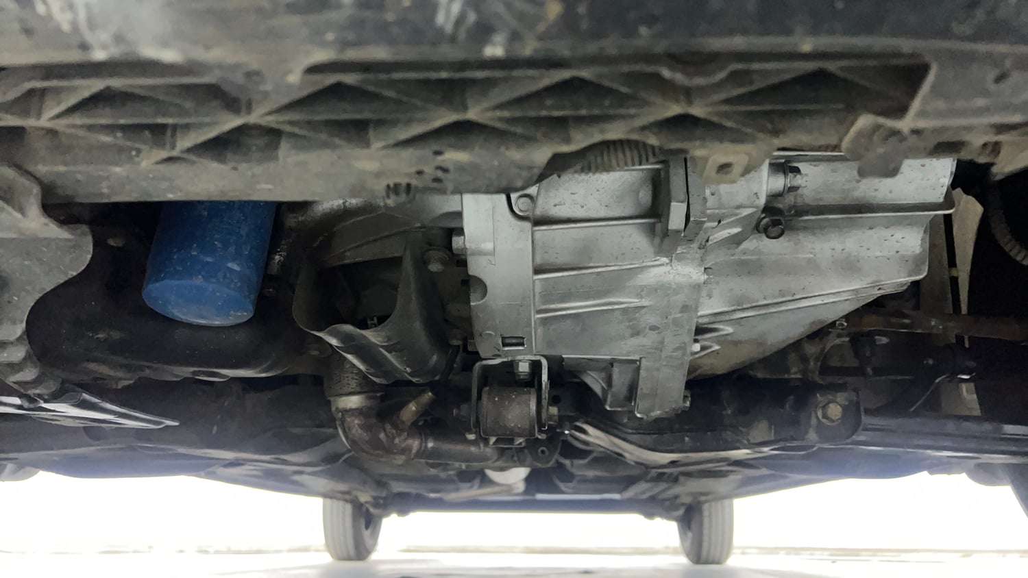Used 2013 Hyundai i10 Magna 1.2 Kappa2 Petrol Manual extra FRONT LEFT UNDERBODY VIEW
