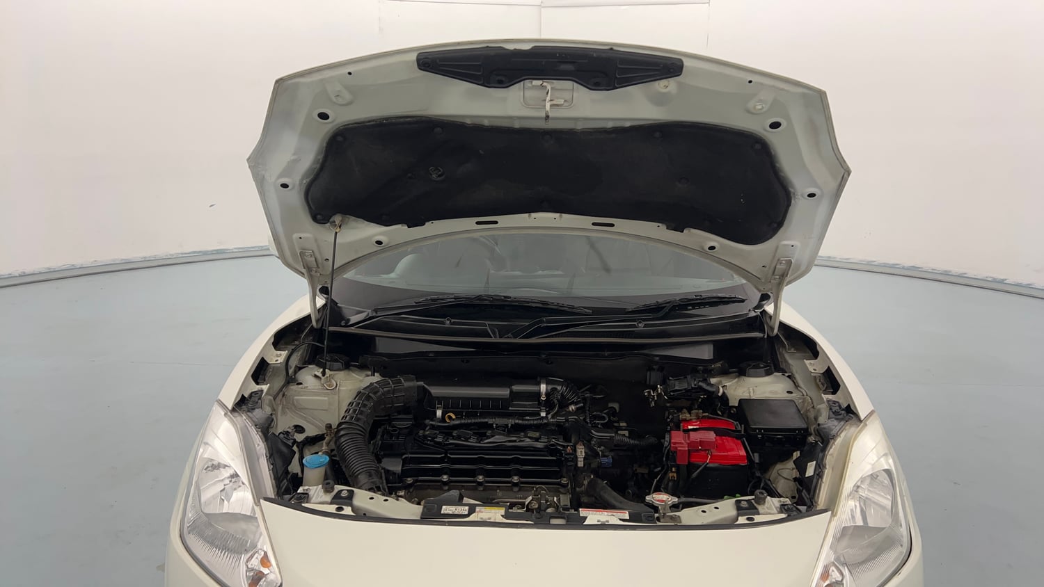 Used 2018 Maruti Suzuki Swift VXi Petrol Manual engine ENGINE & BONNET OPEN FRONT VIEW