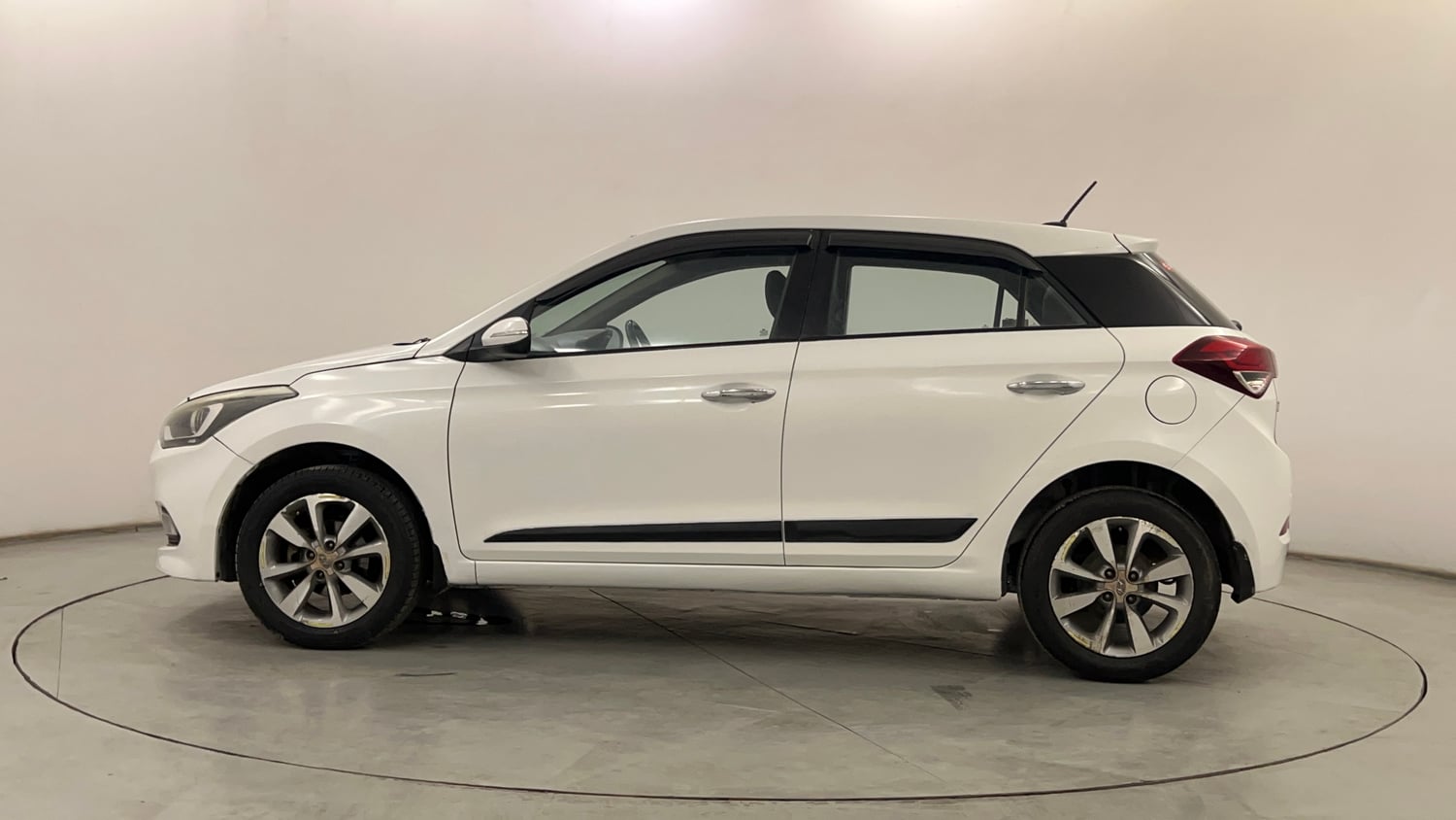 Used 2016 Hyundai Elite i20 Asta 1.2 (O) Petrol Manual exterior LEFT SIDE VIEW