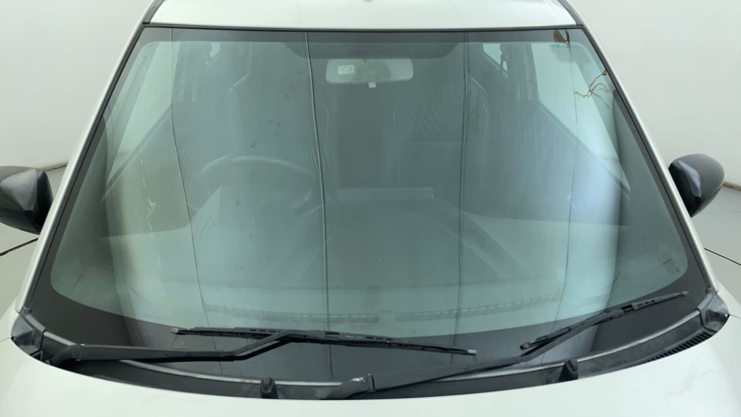 Used 2022 Maruti Suzuki Wagon R VXi (O) 1.2 Petrol Manual exterior FRONT WINDSHIELD VIEW