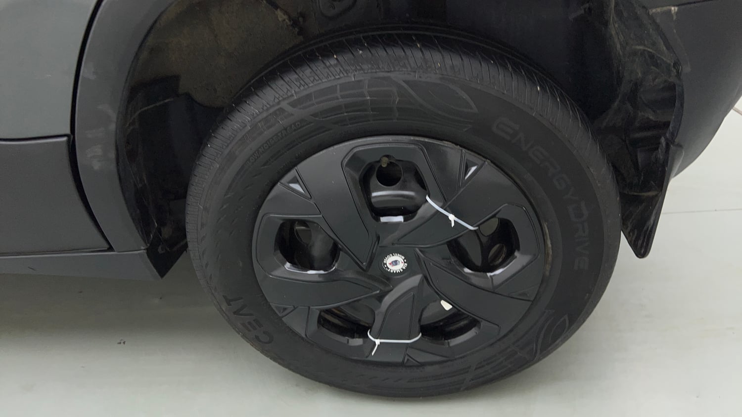 Used 2024 Tata Punch Adventure Rhythm iCNG Cng Manual tyres LEFT REAR TYRE RIM VIEW