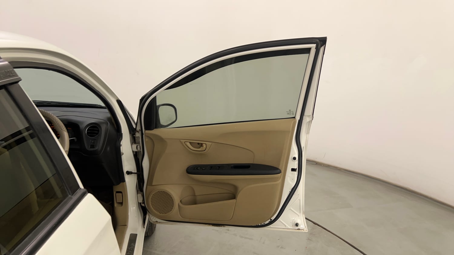 Used 2014 Honda Amaze 1.2 S i-VTEC Petrol Manual interior RIGHT FRONT DOOR OPEN VIEW