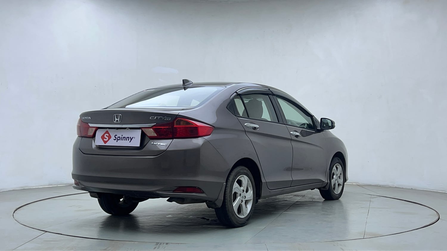 Used 2016 Honda City VX CVT Petrol Automatic exterior RIGHT REAR CORNER VIEW