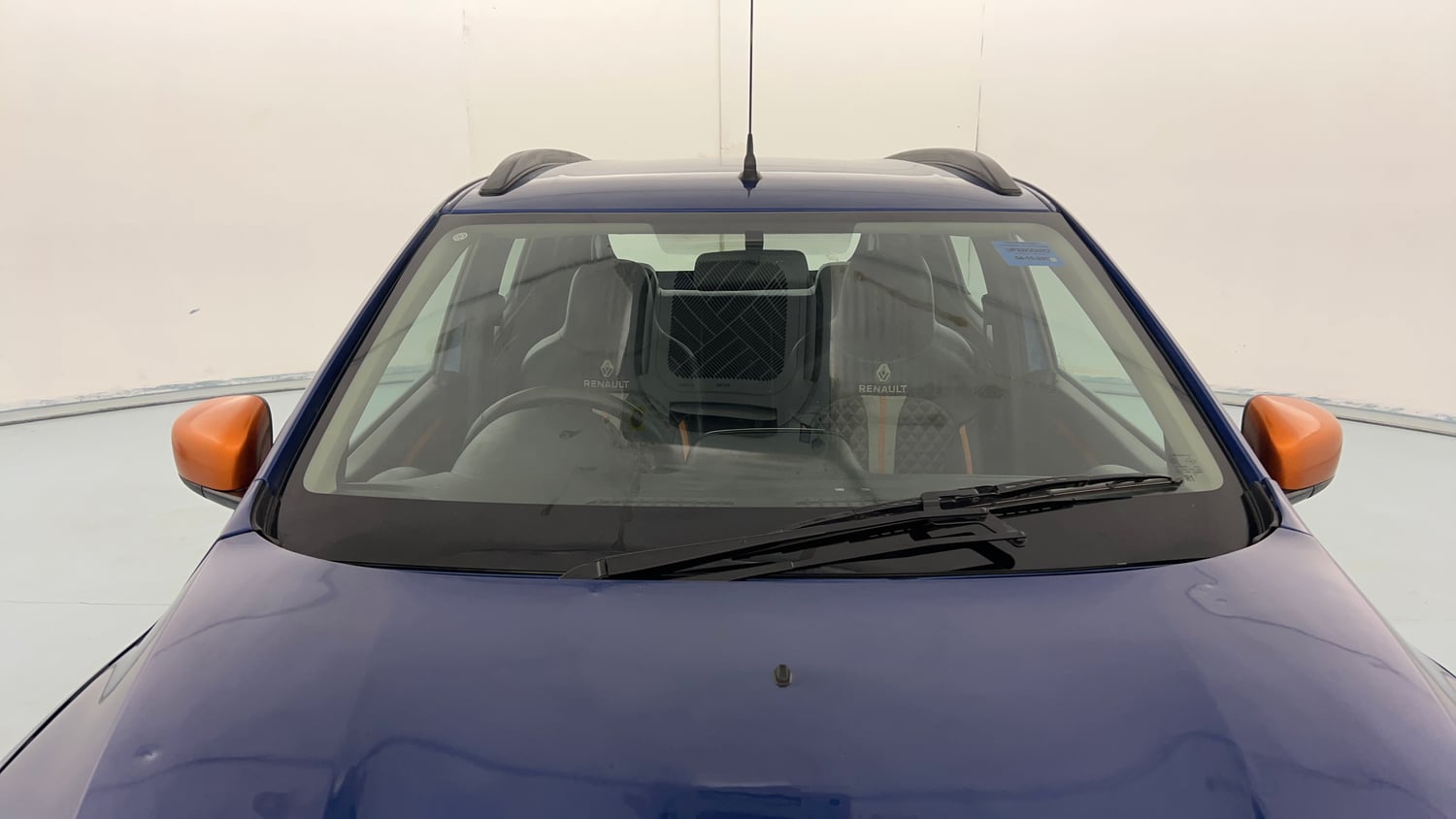 Used 2019 Renault Kwid CLIMBER 1.0 Petrol Manual exterior FRONT WINDSHIELD VIEW