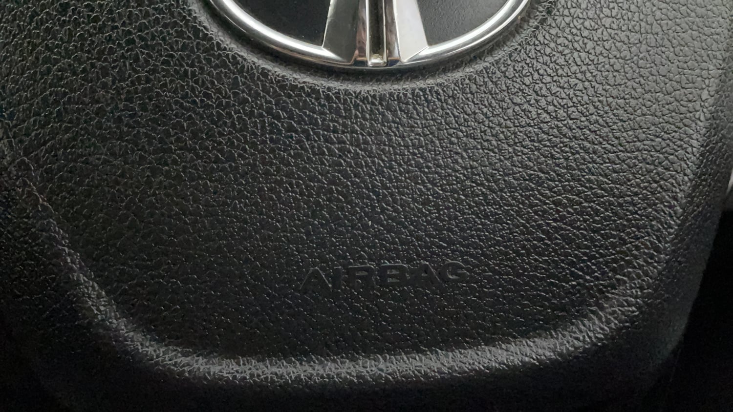 Used 2020 Tata Tigor Revotron XZA Petrol Automatic top_features Airbags