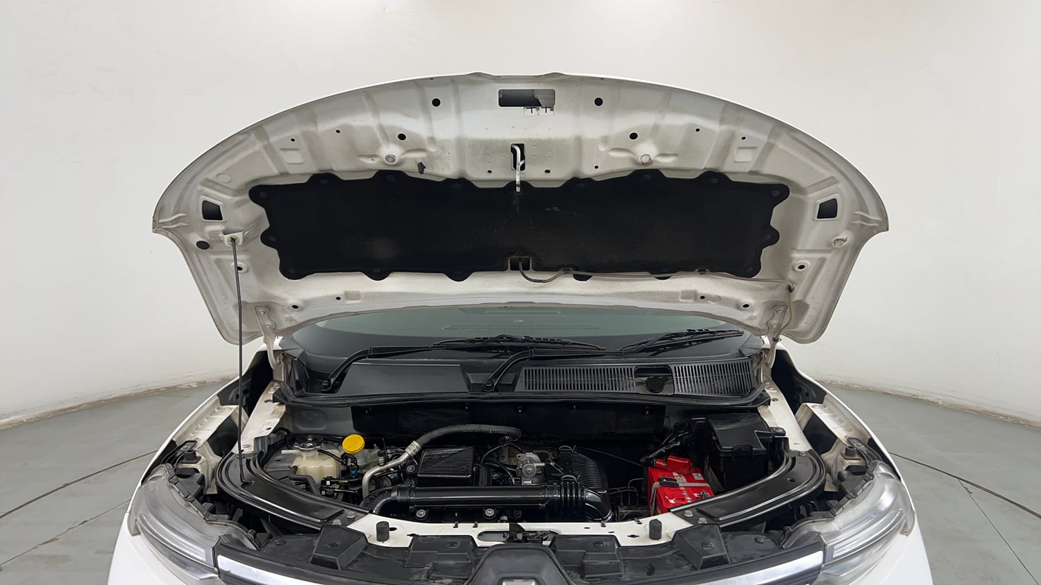 Used 2021 Renault Kiger RXZ AMT Petrol Automatic engine ENGINE & BONNET OPEN FRONT VIEW