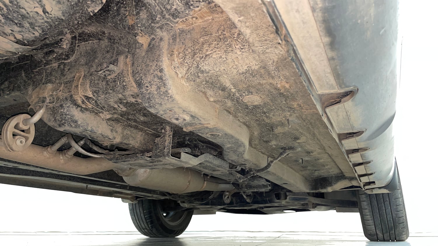 Used 2024 Hyundai Creta 1.5 CRDi Diesel AT DSL SX(O) Diesel Automatic extra REAR RIGHT UNDERBODY VIEW