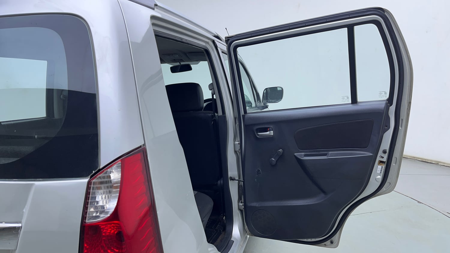 Used 2012 Maruti Suzuki Wagon R 1.0 LXi CNG Cng Manual interior RIGHT REAR DOOR OPEN VIEW