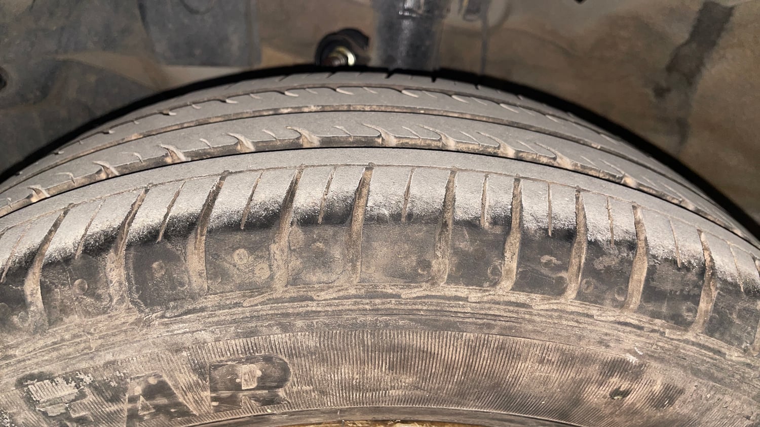 Used 2019 Honda Amaze 1.2 V MT Petrol Petrol Manual tyres LEFT FRONT TYRE TREAD VIEW